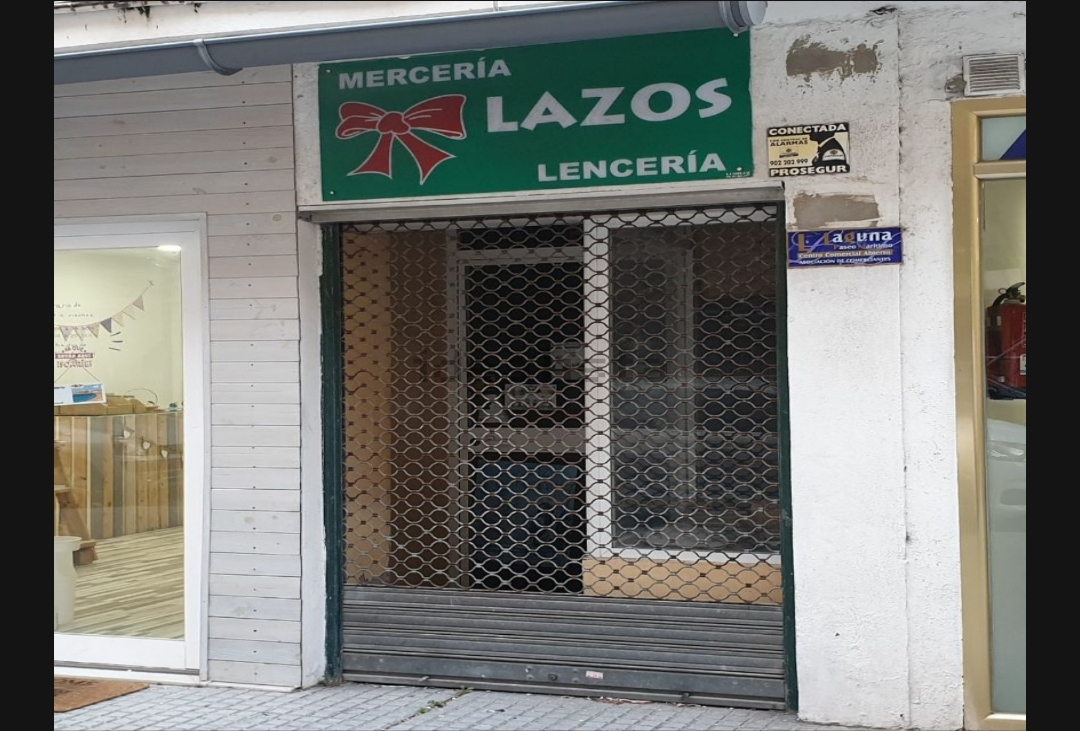 Zu verkaufen von ladenlokal in
 Cádiz